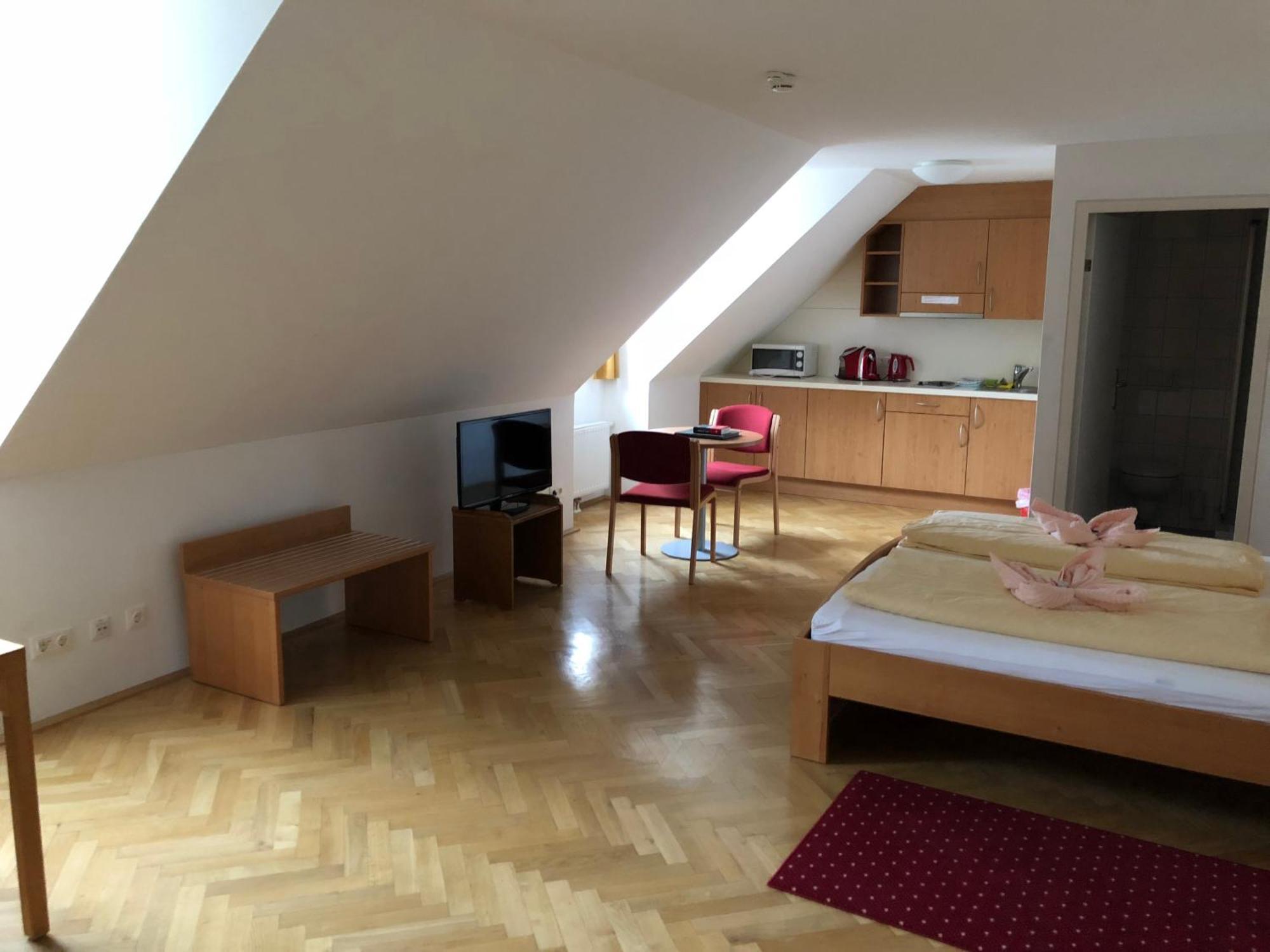 Gasthof Im Priesterseminar 3*